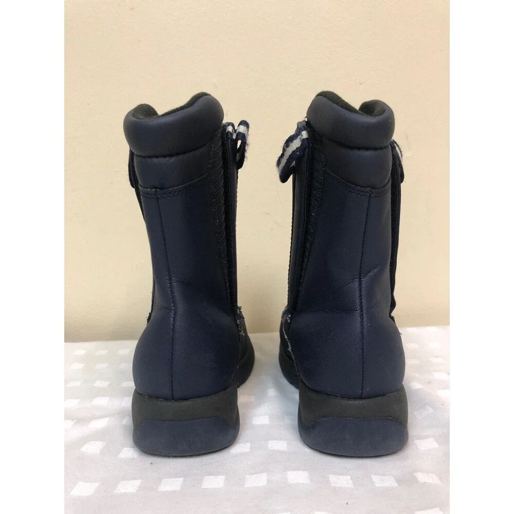 Lands End kids Insulated winter boots in navy color size US 10 M